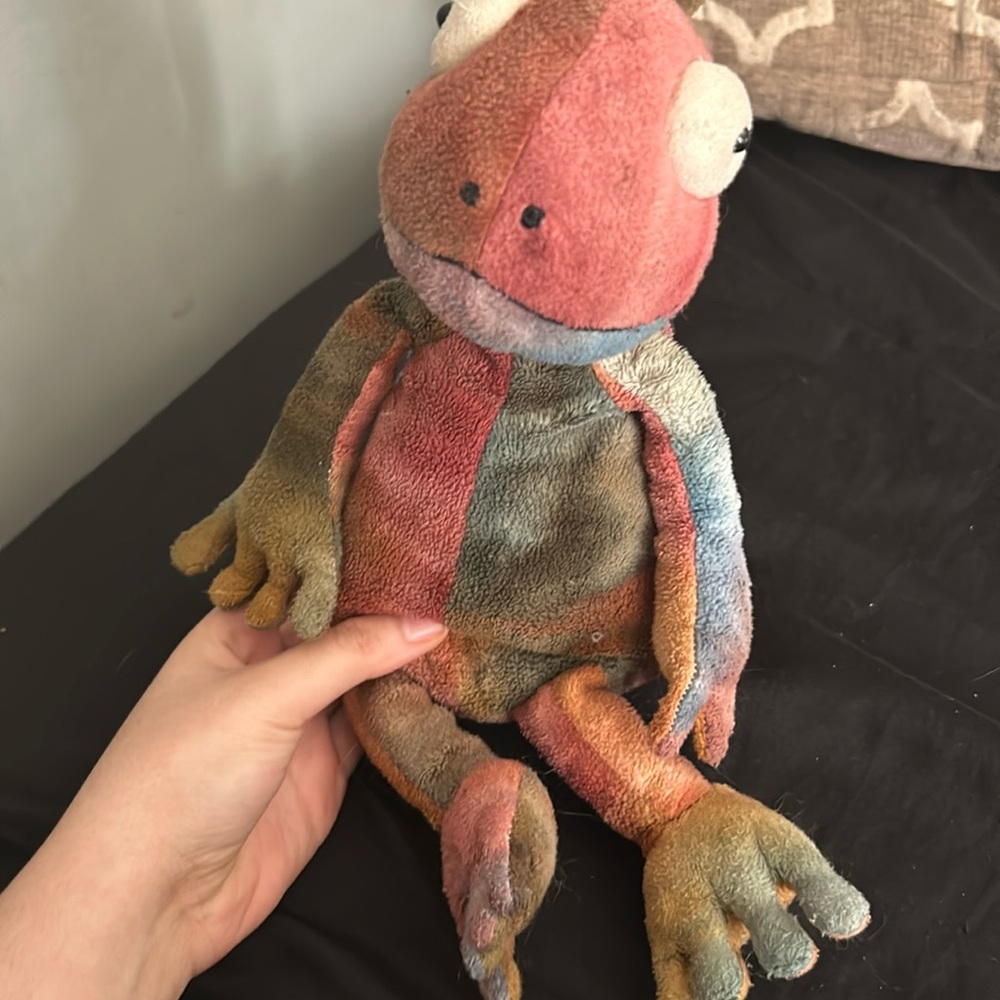 Nice teddy bear for little kids very squishy and very soft